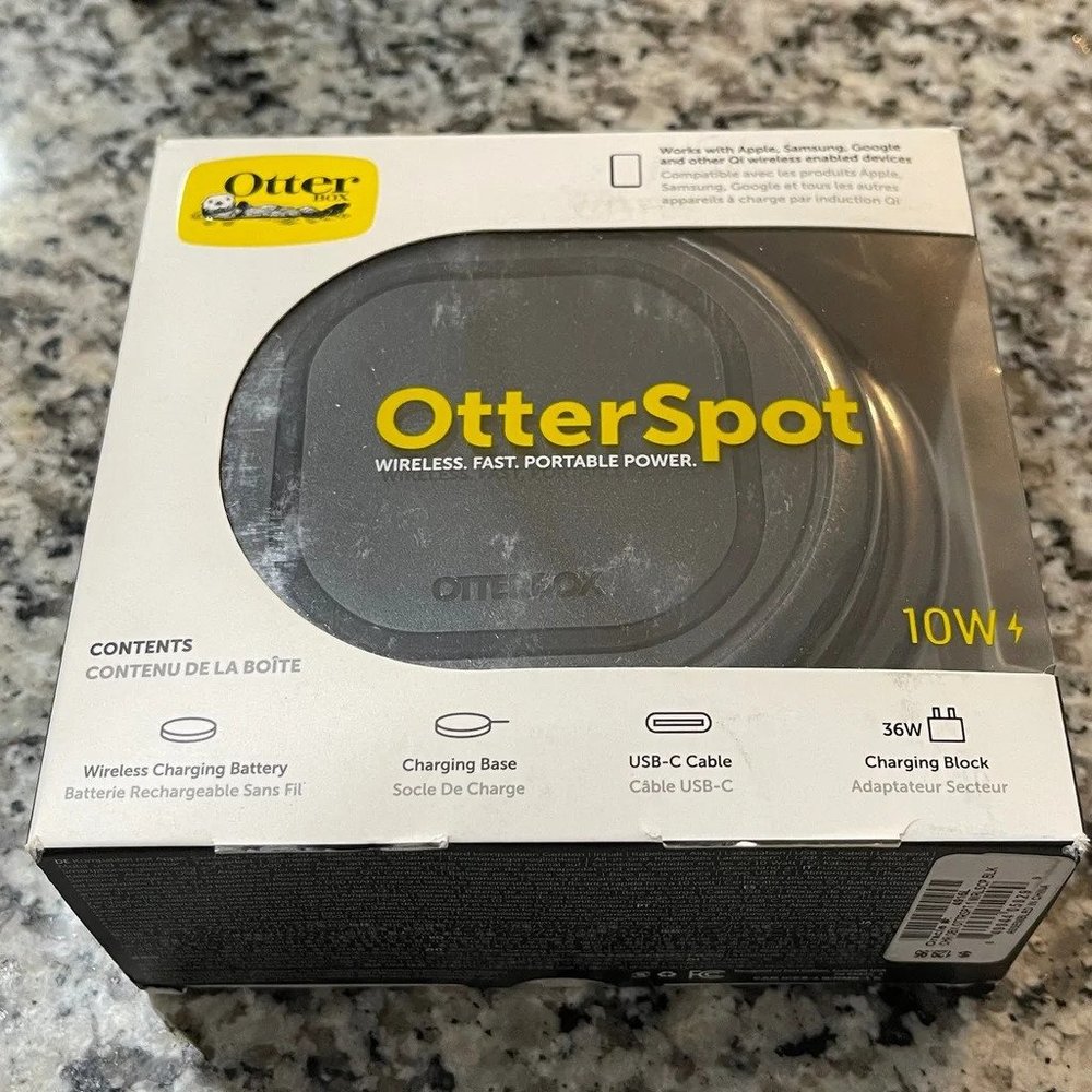 OTTERBOX OTTERSPOT Wireless Charging System Base + Battery Pad - MSRP $129.99